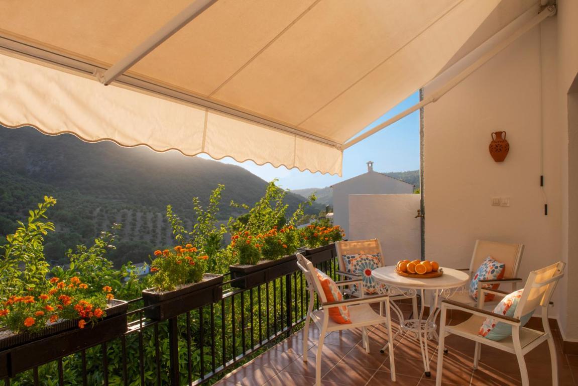 Stunning Home Benamahoma 4 Bed - Sierra Grazalema Buitenkant foto
